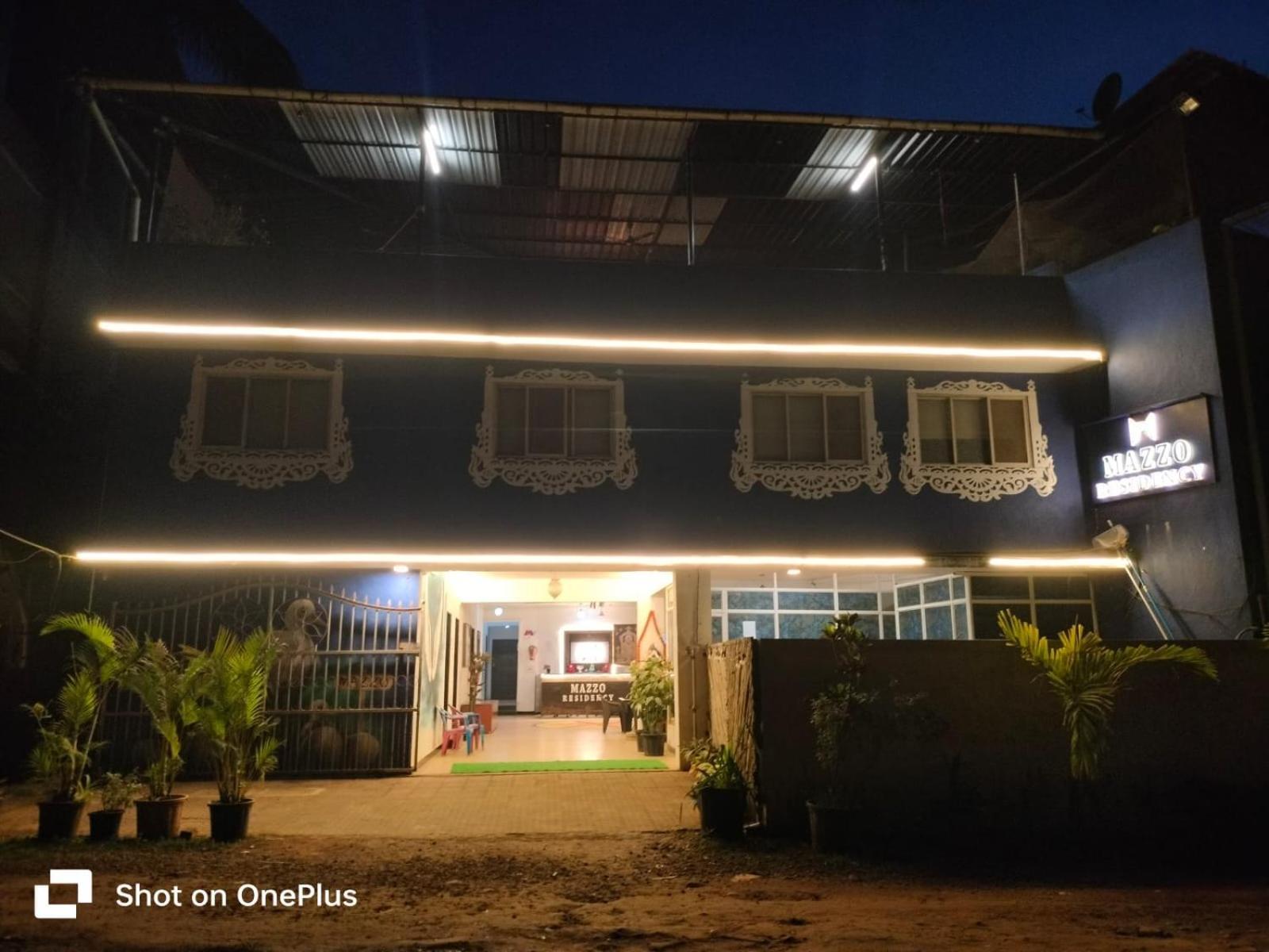 Bed and Breakfast Mazzo Residency à Nagaon  Extérieur photo